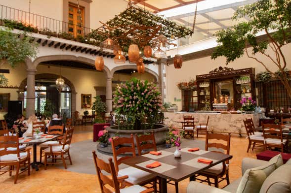Cena con música en directo en la Hacienda de los Morales