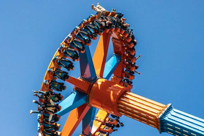 Crazanity attraction at Six Flags