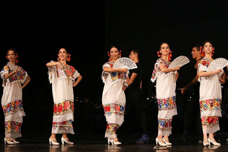 Assistindo a um dos balés mais famosos do México