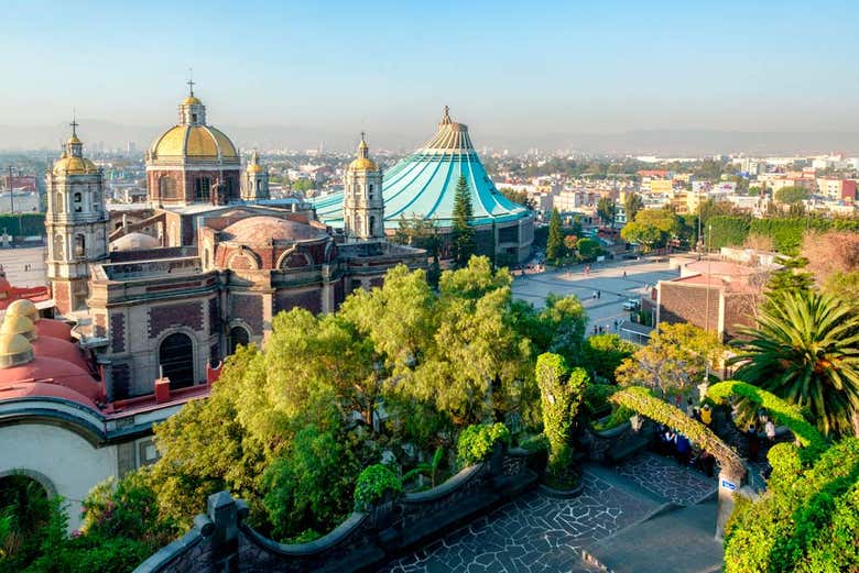 Vue sur la basilique depuis le Cerro del Tepeyac