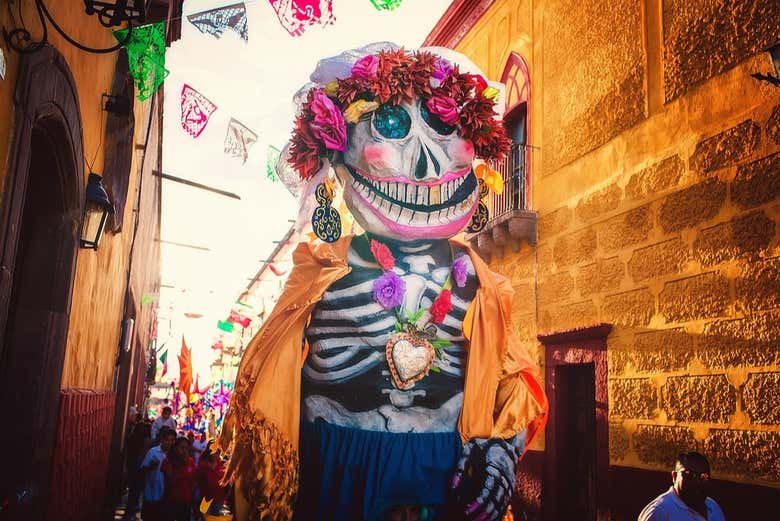 Desfile tradicional del Día de Muertos