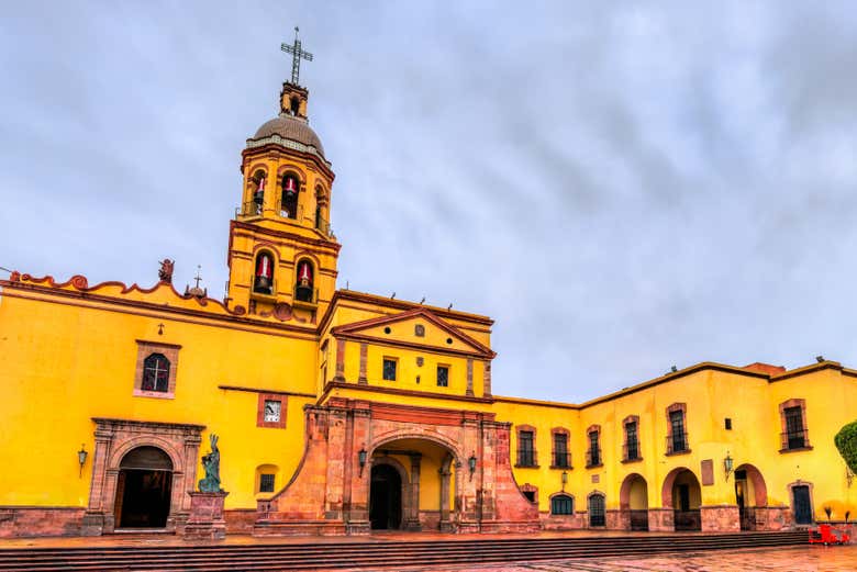 Santuario y Exconvento de la Santa Cruz en Querétaro