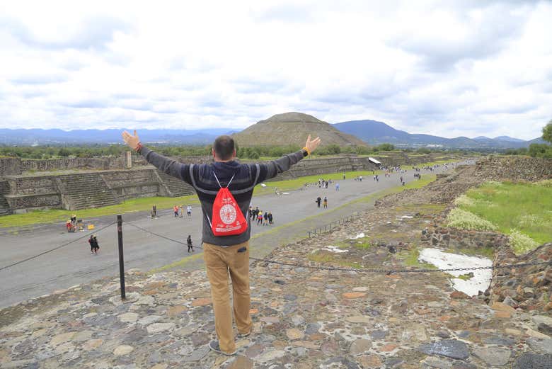 Você descobrirá a majestade das pirâmides de Teotihuacán