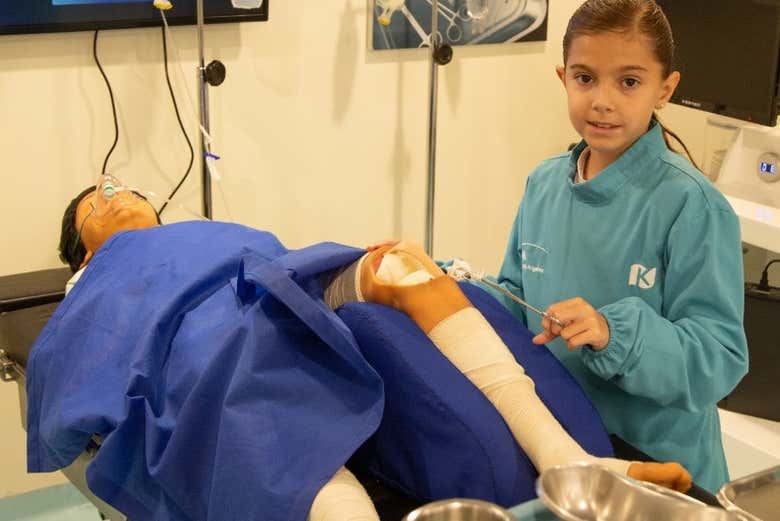 Una niña disfrutando de KidZania