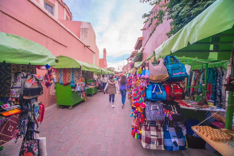 Mercado de artesanía en Tequisquiapan