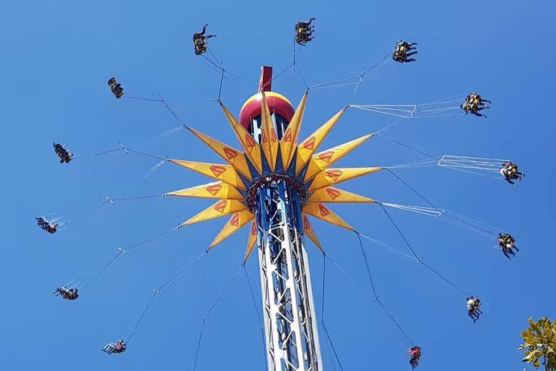 SkyScreamer at Six Flags