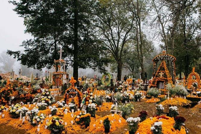 Todo listo para la celebración del Día de Muertos