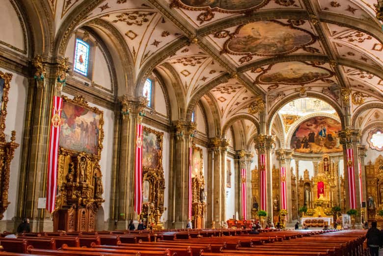 Interior de la Parroquia de San Juan Bautista