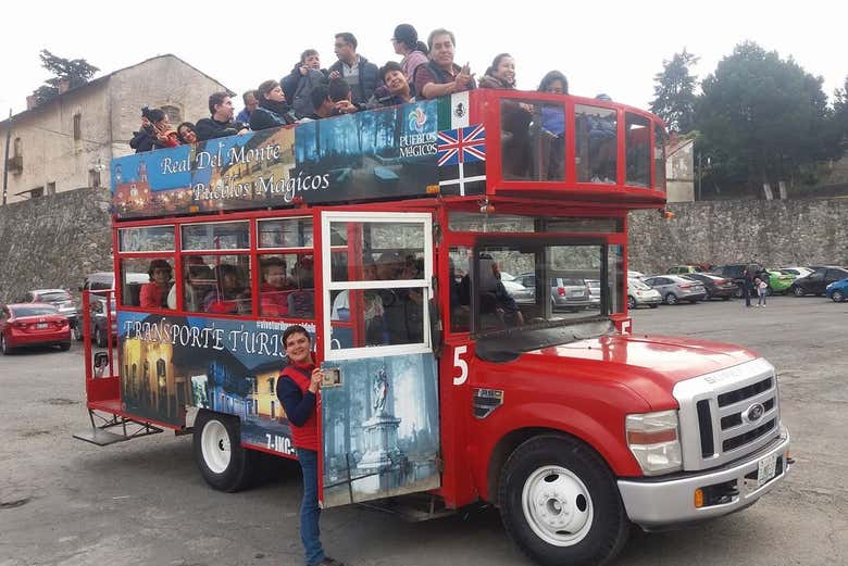 Recorriendo Real del Monte en Turibús