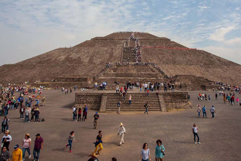 Turistas em Teotihuacán