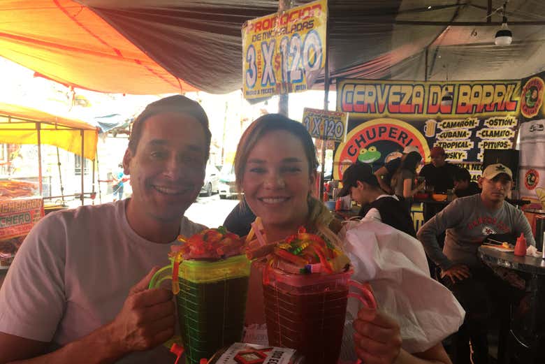 Dégustation des célèbres licuachelas à TEPITO