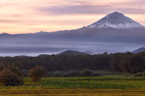 Iztaccihuatl & Popocatepetl Volcanoes Sunrise Hike