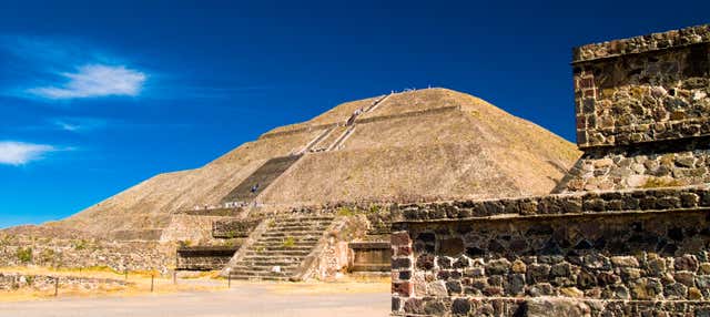 Teotihuacán, Guadalupe Basílica and Tlatelolco Day Trip