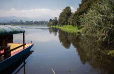 Tour por Xochimilco + Passeio de canoa pré-hispânica