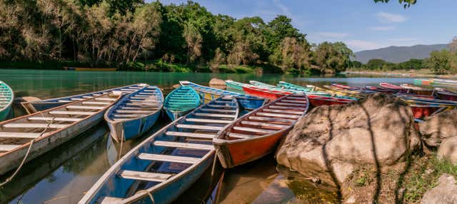 tour xilitla desde cdmx Paseo en canoa a la Cascada de Tamul