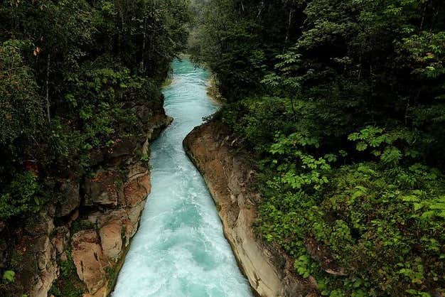 Río turquesa Santo Domingo 