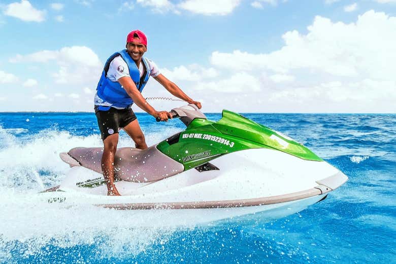 Jet ski
