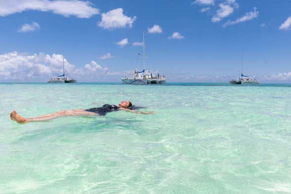 Catamarano e snorkeling a Cozumel + KUZÁ Beach & Adventure Park