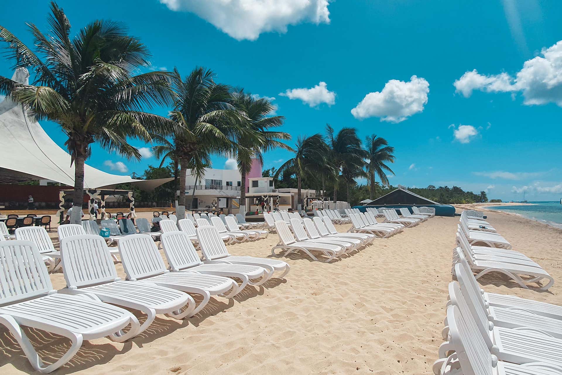 Entrada al club Playa Mia Grand Beach Park en Cozumel