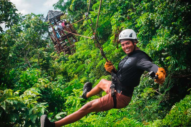 Nos deslizaremos por un total de seis líneas