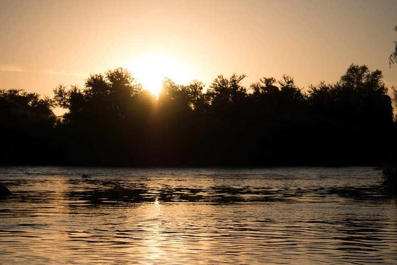Coucher de soleil sur le fleuve Fuerte
