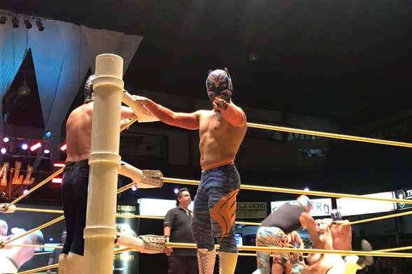 2023 Lucha libre (Mexican wrestling) (private tour)