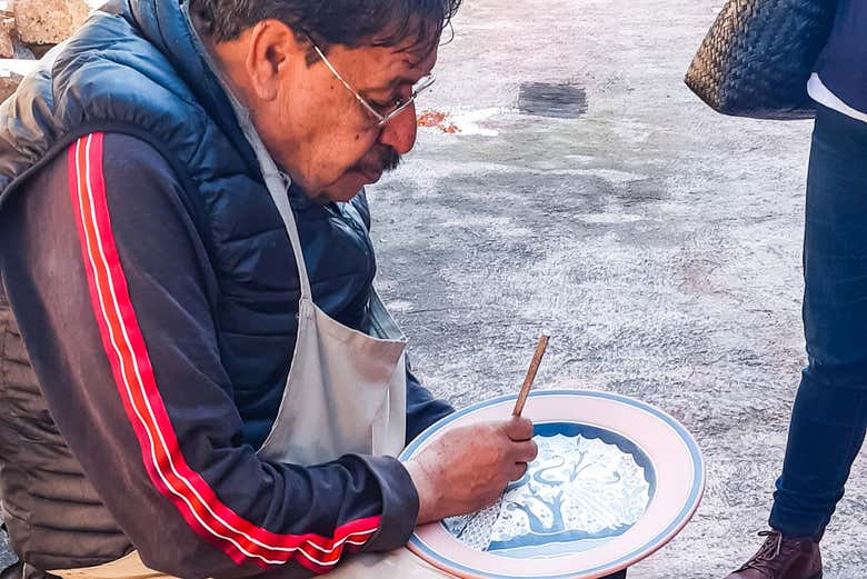 Artesão trabalhando