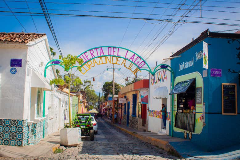 Admire Ajijic's colourful streets