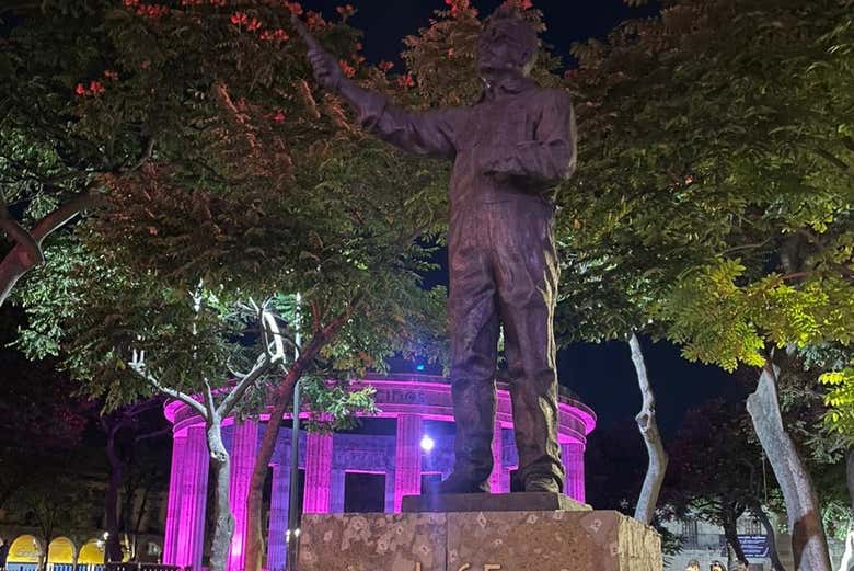Statue José Clemente Orozco