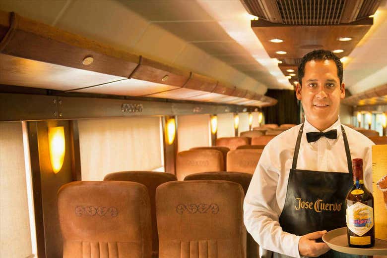 servicio abordo Jose cuervo express