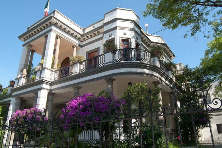 Admiraremos casas de estilo moderno de inicios del siglo XX