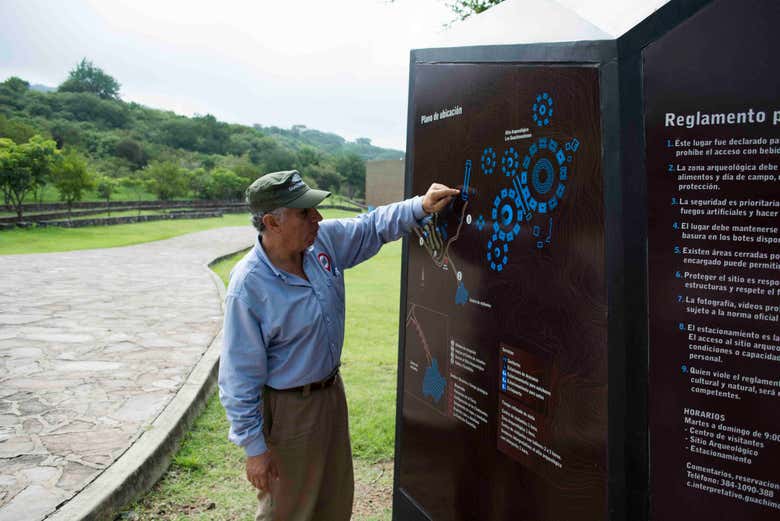 Listening to the guide's explanations