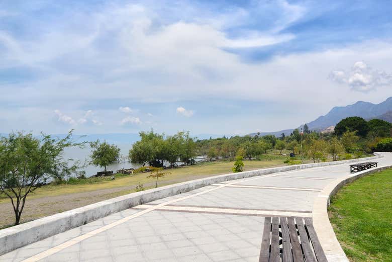 Lake Chapala landscape