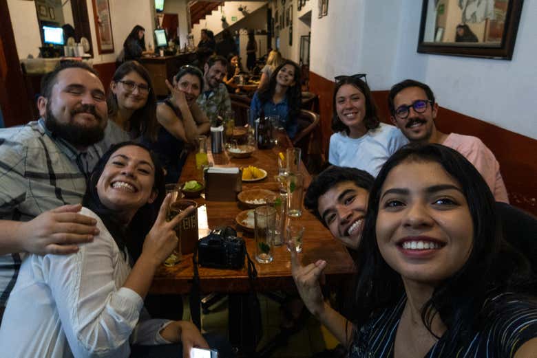 Disfrutando del tour por las cantinas