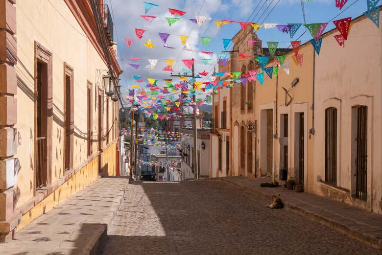 Baladez-vous dans les rues de Mineral de Pozos
