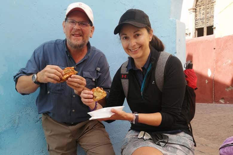 Disfrutando de la gastronomía mexicana en los puestos callejeros