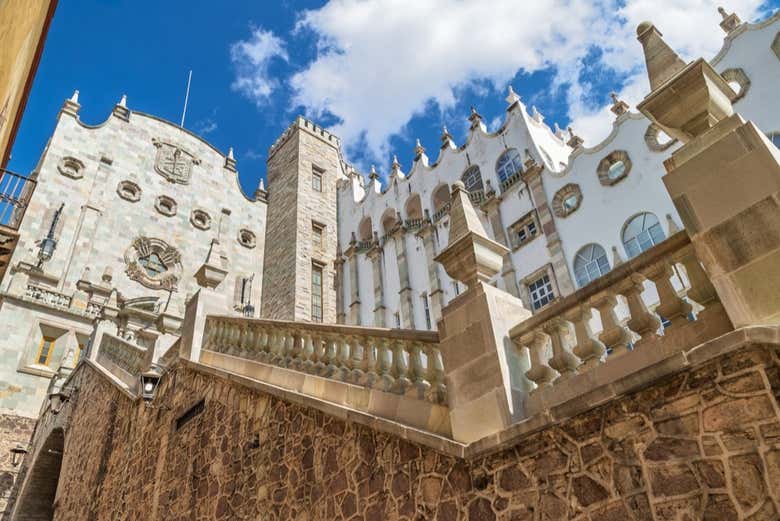 Discover the university's grand staircase