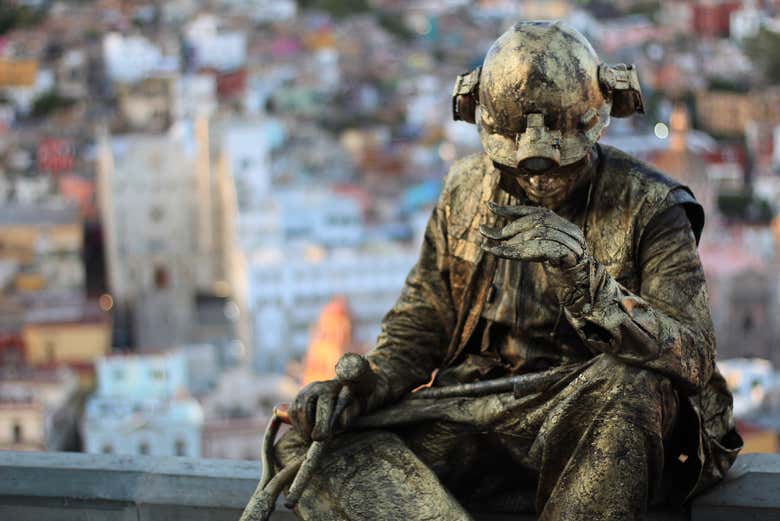 Escultura de un minero en Guanajuato