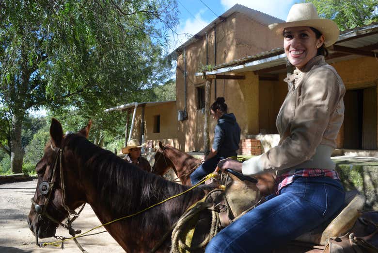 Prêt à partir pour la randonnée à cheval