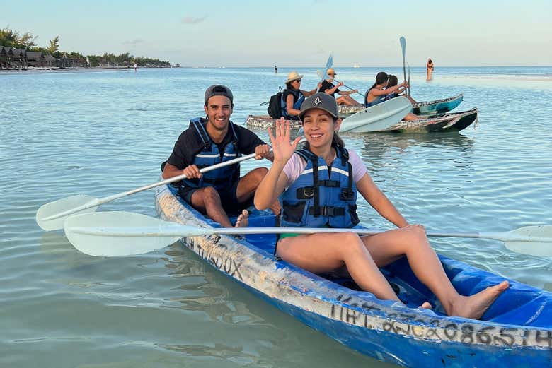 ¡Todo listo para el tour en kayak por Holbox!
