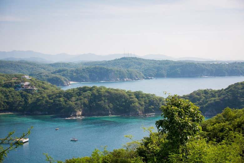 Vues des baies de Huatulco