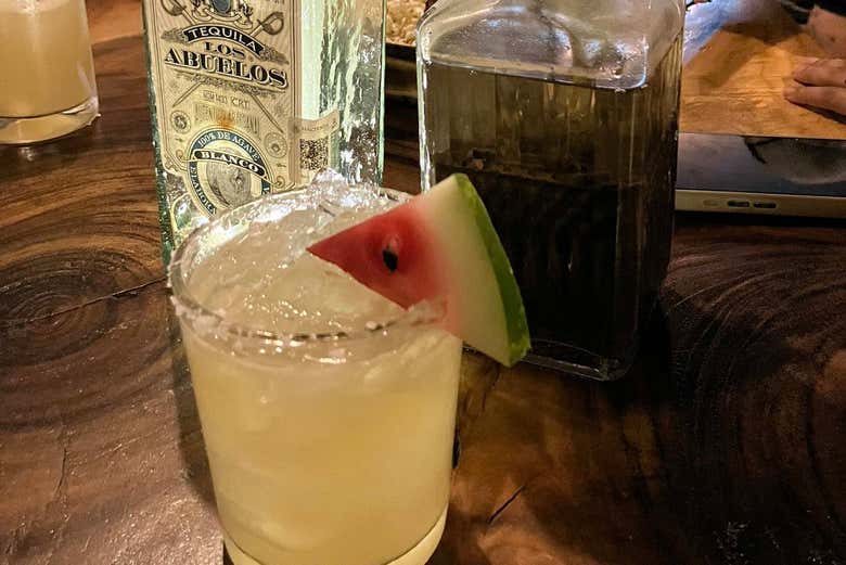 Degustando bebidas exclusivas