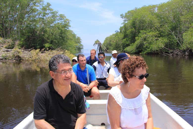 Disfrutando de un paseo en barco