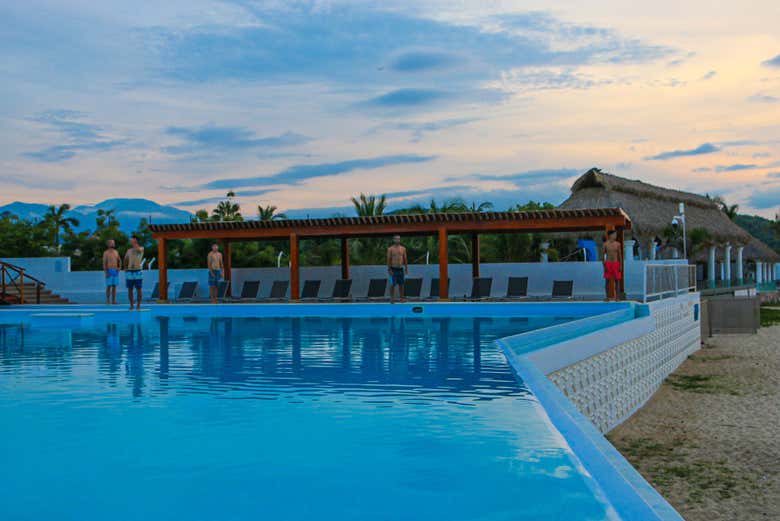 Atardecer en el club de playa Sea Soul Huatulco