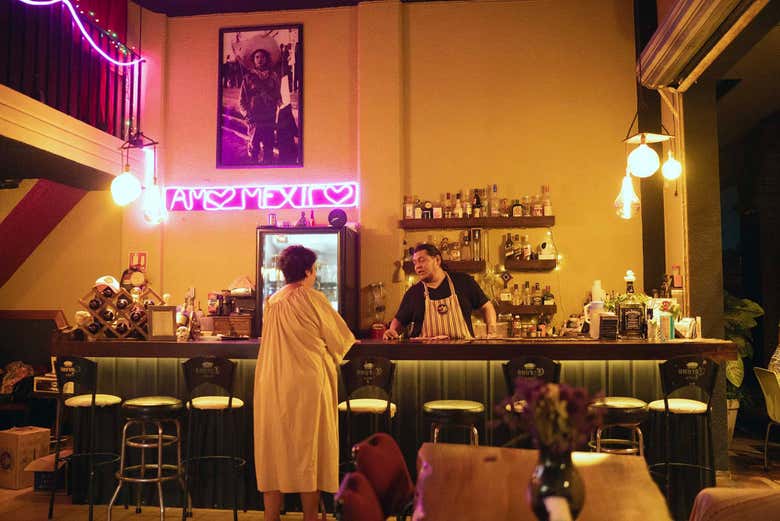 Disfrutando del tour de bares por Huatulco