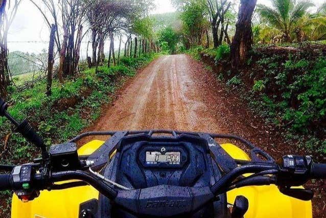A través de caminos