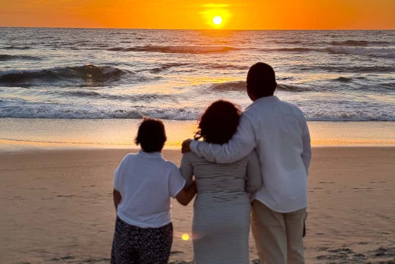 Admirez le coucher de soleil à Cerritos