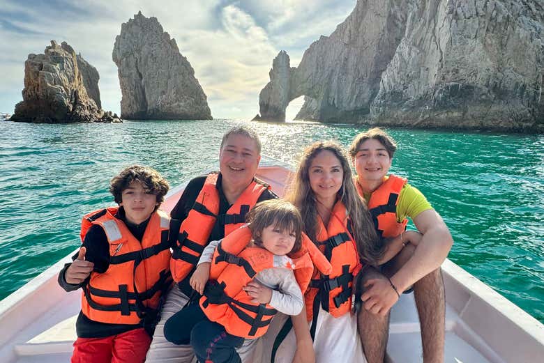 Famille à bord du bateau
