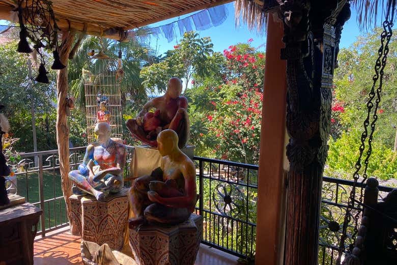 Check out beautiful artisan shops