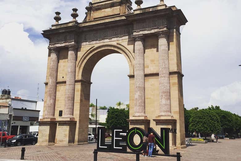 L'insegna di Leon, Guanajuato